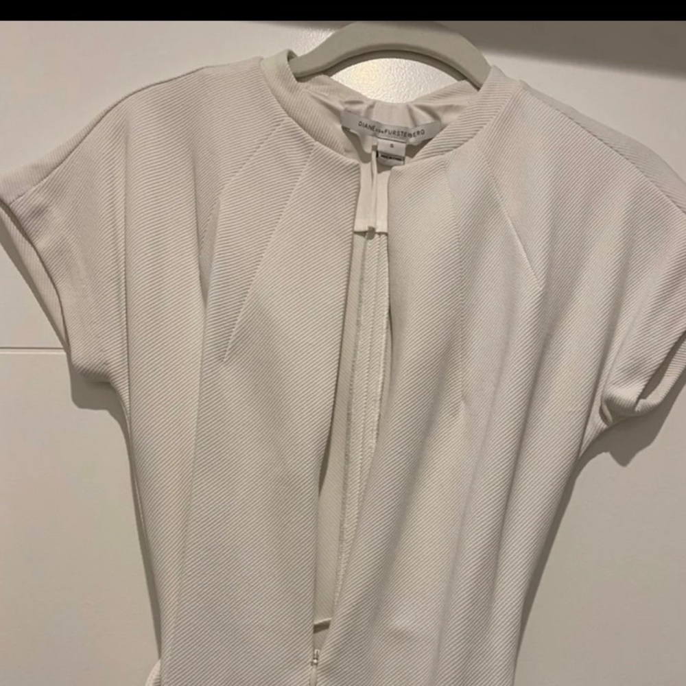 White Diane Von Furstenberg zip front dress
